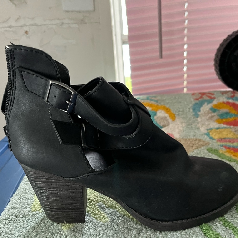 Ankle boots